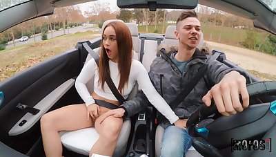 Foxy Ginebra Bellucci picked up hard by a newcomer disabuse of with the addition of fucked in a car